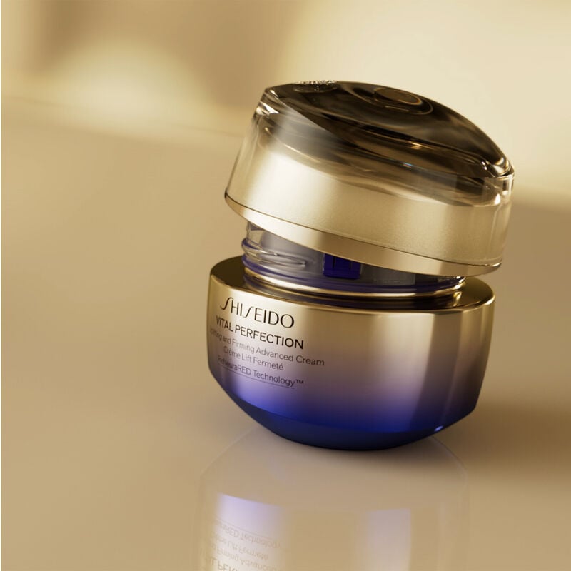 Moisturizers & Creams Vital Perfection Uplifting and Firming Advanced Cream Multi-Benefit Skin Lifting and Firming Moisturizer